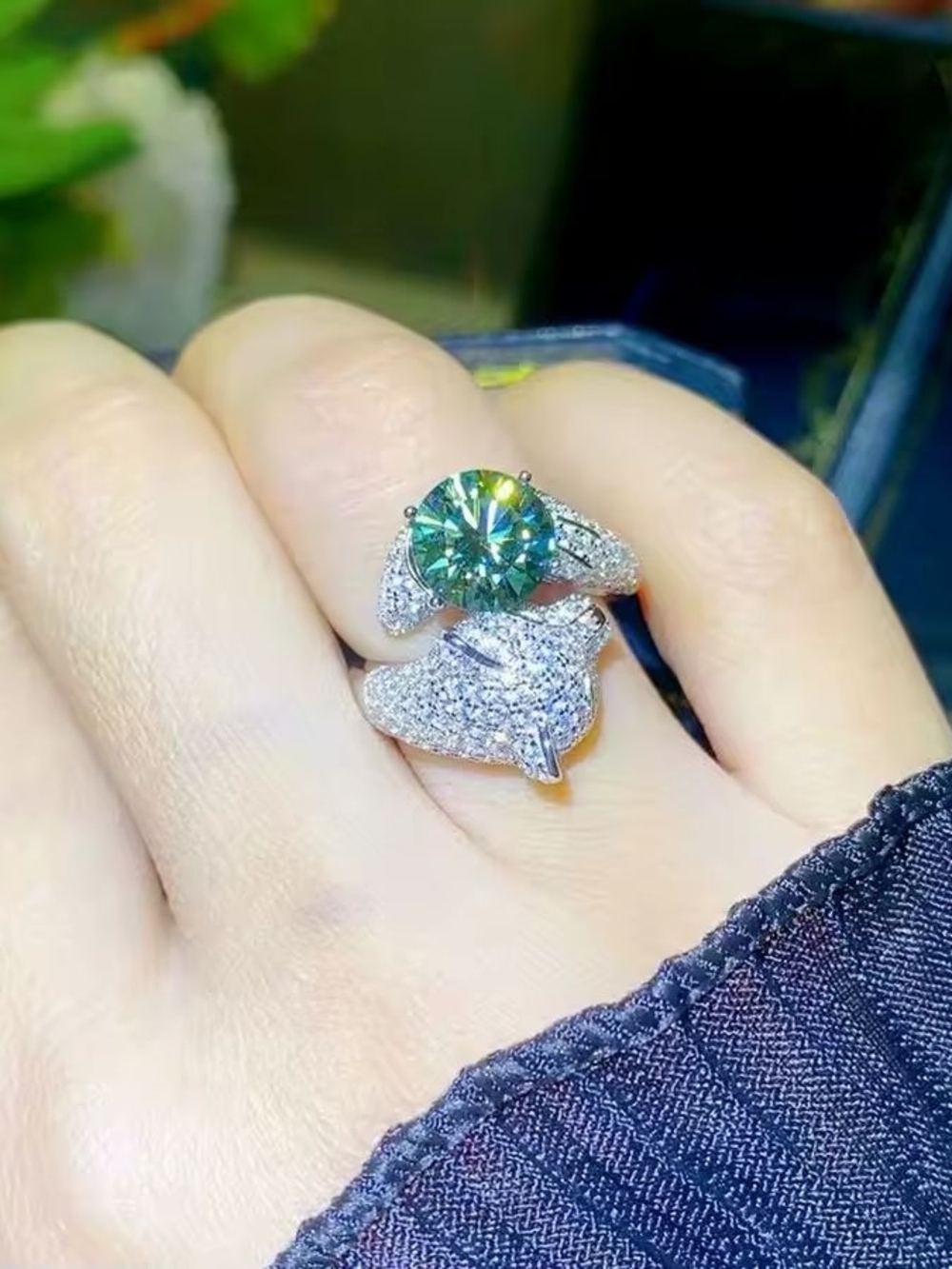 Silver Panther Ring with Green and Blue-Green Stones - Picture 6 of 7
